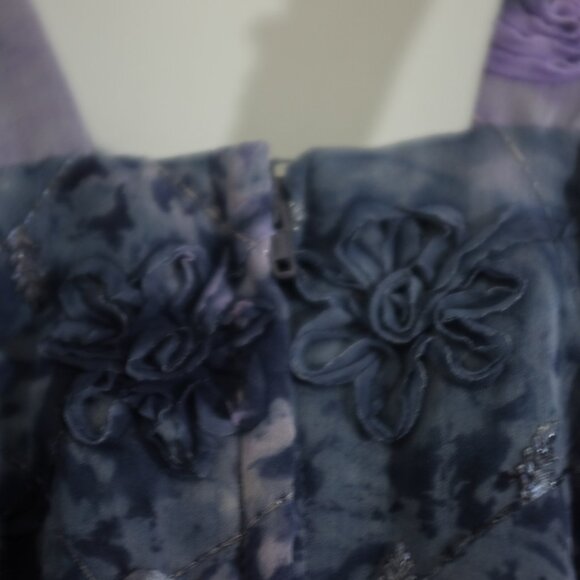 Obsessions Couture three pieces purple set with Rosette details made in Canada - Picture 8 of 16
